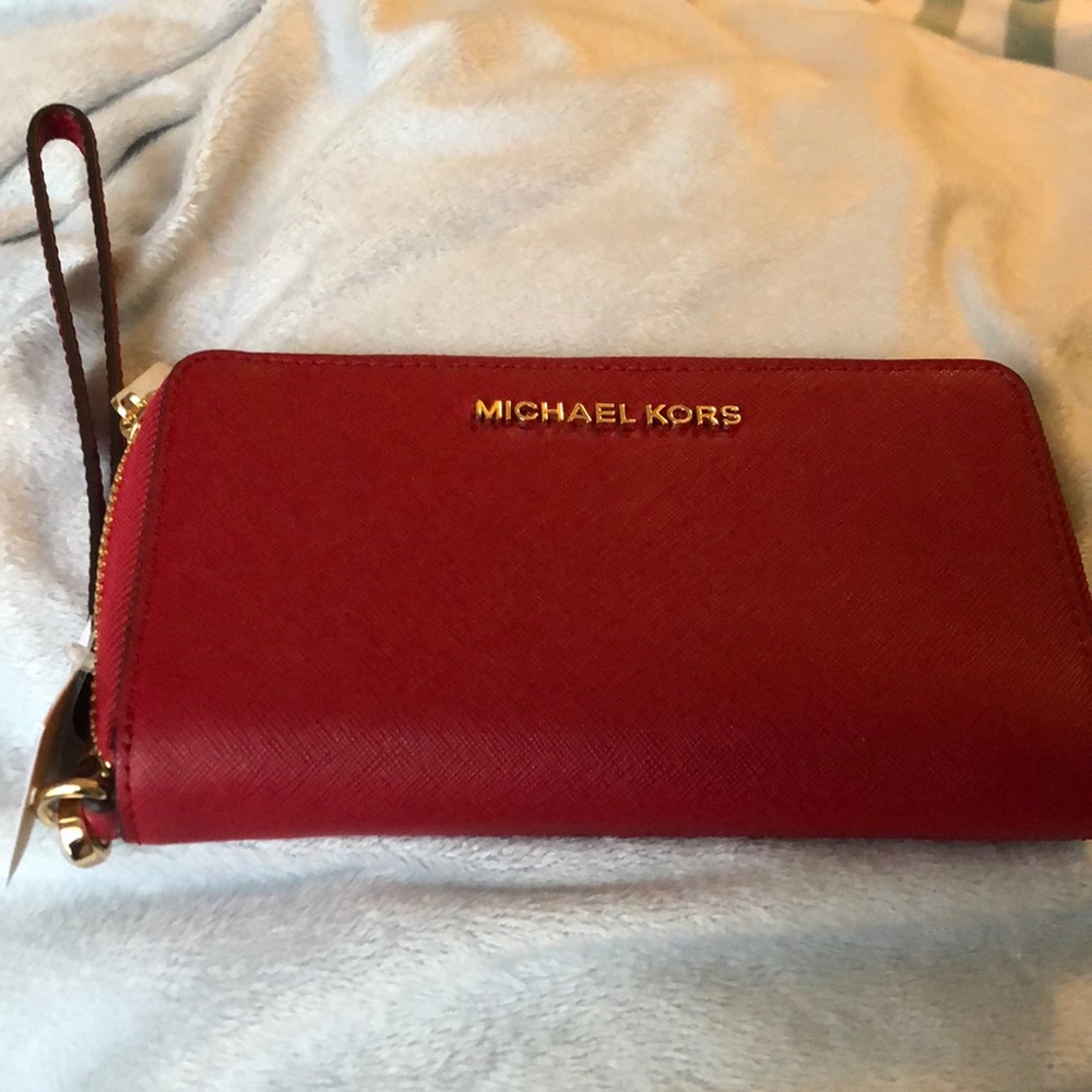 Michael Kors Jet Set Travel Wallet